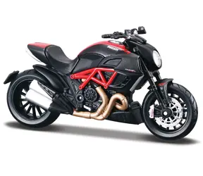 Maisto Ducati Diavel Carbon / měřítko: 1:18 / od 3 let