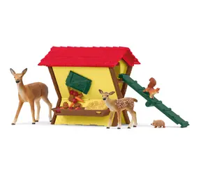 Schleich Farm World 42658 Krmení lesních zvířat / od 3 let 