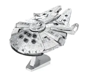 Metal Earth 3D Puzzle Star Wars: Millenium Falcon / od 14 let