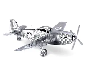 Metal Earth 3D Puzzle Letadlo Mustang P-51 / 12 dílků / od 14 let