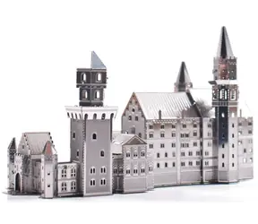 Metal Earth 3D Puzzle Zámek Neuschwanstein / 33 dílků / od 14 let