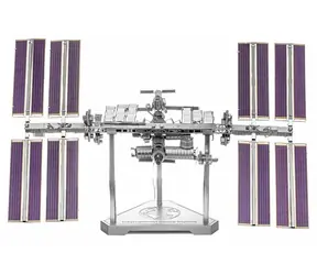 Metal Earth 3D Puzzle Mezinárodní vesmírná stanice / 118 dílků / od 14 let