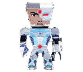 Metal Earth 3D Puzzle Justice League: Cyborg figurka / 14 dílků / od 14 let