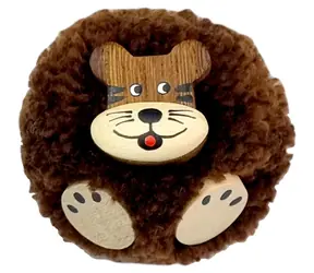 2Kids Toys Dřevěná magnetka velká pompon Tygr