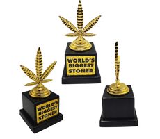 Mad Monkey Trophy "World's Biggest Stoner"