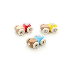 Vilac Dřevěné mini autíčko žluté / od 2 let