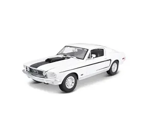 Maisto - 1968 Ford Mustang GT Cobra Jet, bílá, 1:18