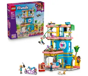 LEGO® Friends 42689 Klubovna pro kamarády v městečku Heartlake / Počet dílků: 794 / od 8 let