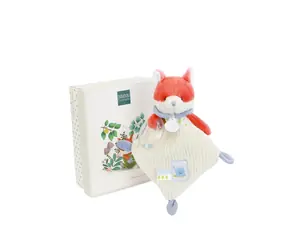 Doudou Dárková sada Plyšová liška Romarin s chrastítkem 21 cm / od 0 měsíců
