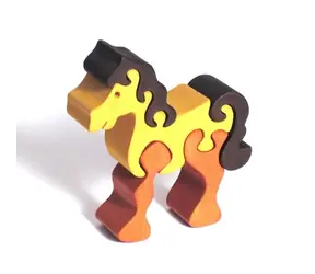 Fauna Dřevěné vkládací puzzle z masivu malý kůň hnědý / od 3 let