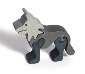 Fauna Dřevěné vkládací puzzle z masivu malý vlk / od 3 let