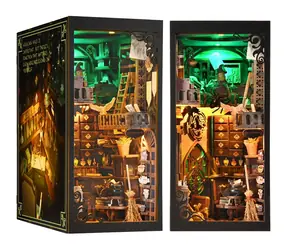 2Kids Toys 3D skládačka Zarážka na knihy Miniatura domečku Dům čarodějnice