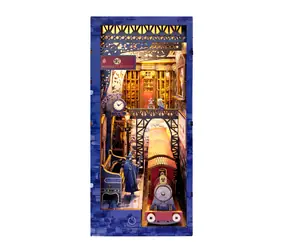 2Kids Toys 3D skládačka Zarážka na knihy Miniatura domečku Magické nádraží