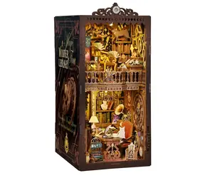 2Kids Toys 3D skládačka Zarážka na knihy Miniatura domečku Mystická knihovna