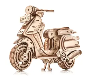 Little Story 3D dřevěná skládačka Sting Scooter