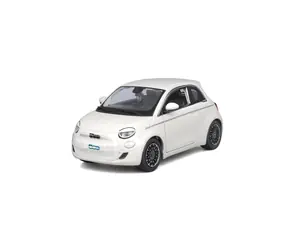 Bburago Fiat 500e (2023) bílá 1:24 / od 3 let