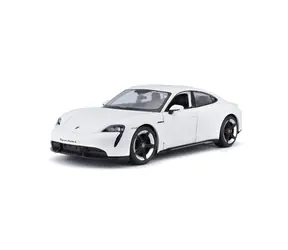 Bburago Porsche Taycan Turbo S bílá 1:24 / od 3 let