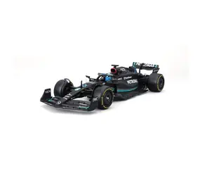 Bburago RACE Formule F1 Team Mercedes-AMG Petronas W14 (2023) #63 George Russell / 1:24 / od 14 let