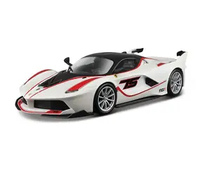 Bburago RACING Ferrari FXX K bílá / 1:24 / od 14 let