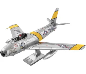 Metal Earth 3D puzzle F-86 Sabre / 46 dílků / od 14 let