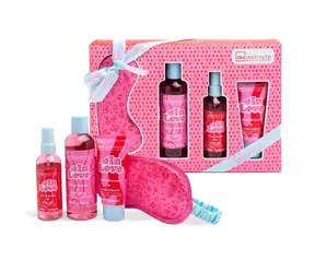 IDC Institute In Love Eye Mask Set 4 ks / Sada masek na oči In Love