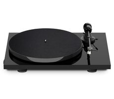 Pro-Ject E1 + AT3600L - High Gloss Black / Gramofon / řemínkový / RCA kabel 1.23m