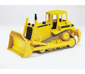 Bruder 2422 Buldozer Caterpillar / 1:16 / od 3 let