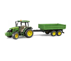 Bruder 02108 Traktor John Deere 5115M s vozem / 1:16 / od 3 let