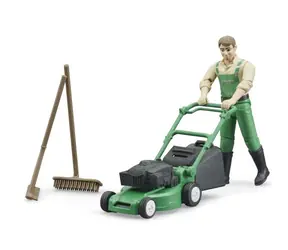Bruder 62103 BWORLD Zahradník se sekačkou a příslušenstvím / 4+