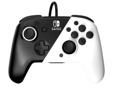 PDP Nintendo Switch Controller bílá / Herní ovladač / drátový / USB / 3.0m / Nintendo Switch