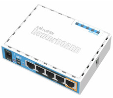 MikroTik RB951Ui-2nD / RouterBOARD / 650 MHz / 64MB RAM / 5x LAN / hAP / RouterOS L4