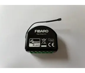 Fibaro Dvojitý spínací reléový modul 2 (vestavný) / 2x 1.5 kW / Z-Wave Plus