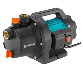 Gardena 09010-47 Zahradní čerpadlo 3000|4 / 600W / Kapacita 3.000 l-h / Tlak 3.6 bar / Samonasávací výška 7 m
