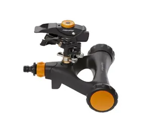 Rozbaleno - Fiskars 1023656 Impulzní zavlažovač s kolečky / rozbaleno