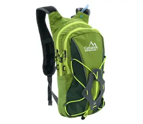 Cattara Batoh 10l + 2l pitný vak GreenW / 26 x 16 x 45 cm