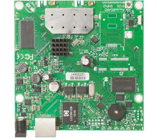 MikroTik RB911G-5HPnD / RouterBOARD / 600 MHz CPU / 32 MB RAM / 1x LAN / 1x 5 GHz / L3 / 2x MMCX