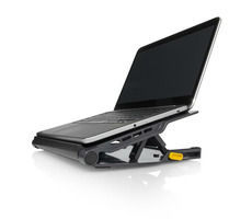 Targus AWE81EU Chill Mat - chladicí stojánek na notebook 17" / 4x USB 2.0