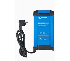 Victron BlueSmart IP22 chytrá nabíječka baterií 24V/16A (3) / 3 výstupy / Bluetooth / účinnost 94%