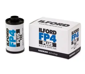 Ilford FP 4 plus 135/36 / černobílý negativní film / ISO 125/22°