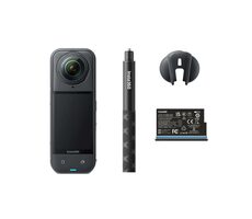 Insta360 X5 Starter Bundle