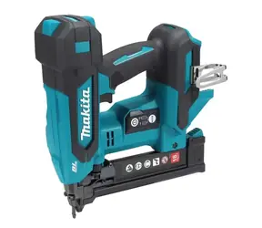 Makita DST630Z / Aku sponkovačka / 18V / Délka spony 9.5-38 mm / Bez aku