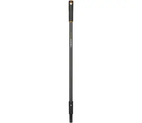 Fiskars QuikFit násada na hrábě střední / 84cm