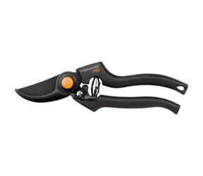 Fiskars P90 zahradní nůžky profesionální