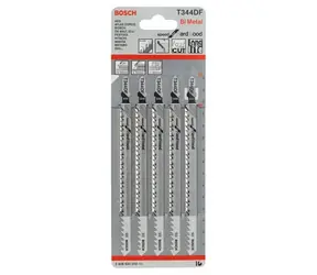 BOSCH 2608634243 / Sada pilových listů na dřevo / HSS / Upínání T / Délka čepele 152 mm / Rozteč 4 mm / 5 ks