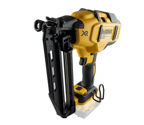 DeWalt DCN660NT / Aku Hřebíkovačka / 18V / Délka hřebíku 32-63 mm / Průměr 1.6 mm / Kapacita zásobníku až 110 ks / bez A
