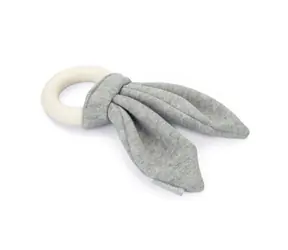 Beeztees Hračka gumový kroužek pro štěňata bílá / 22 x 8.5 x 2 cm