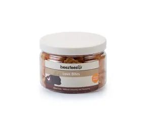 Beeztees Pamlsky kuřecí pro kočky 90g