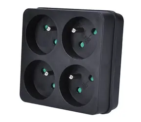 Solight rozbočka 4 x 10A černá