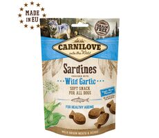 CARNILOVE Dog Semi-Moist Snack Sardines Enriched & Wild Garlic 200 g / Poloměkký pamlsek pro psy 
