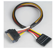 AKASA kabel SATA napájecí prodlužovací 30cm